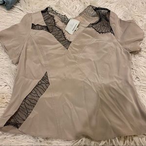 HP 🎉 Madison Marcus Silk Lace Top